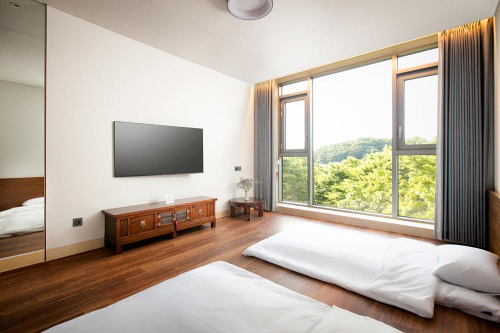 Daon Hotel جيونجو الغرفة الصورة